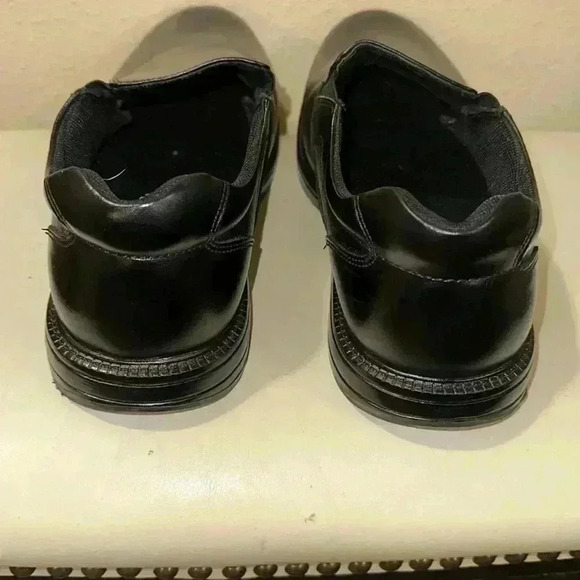 Dear stag slip ons. Size 10 1/2 - Picture 3 of 8